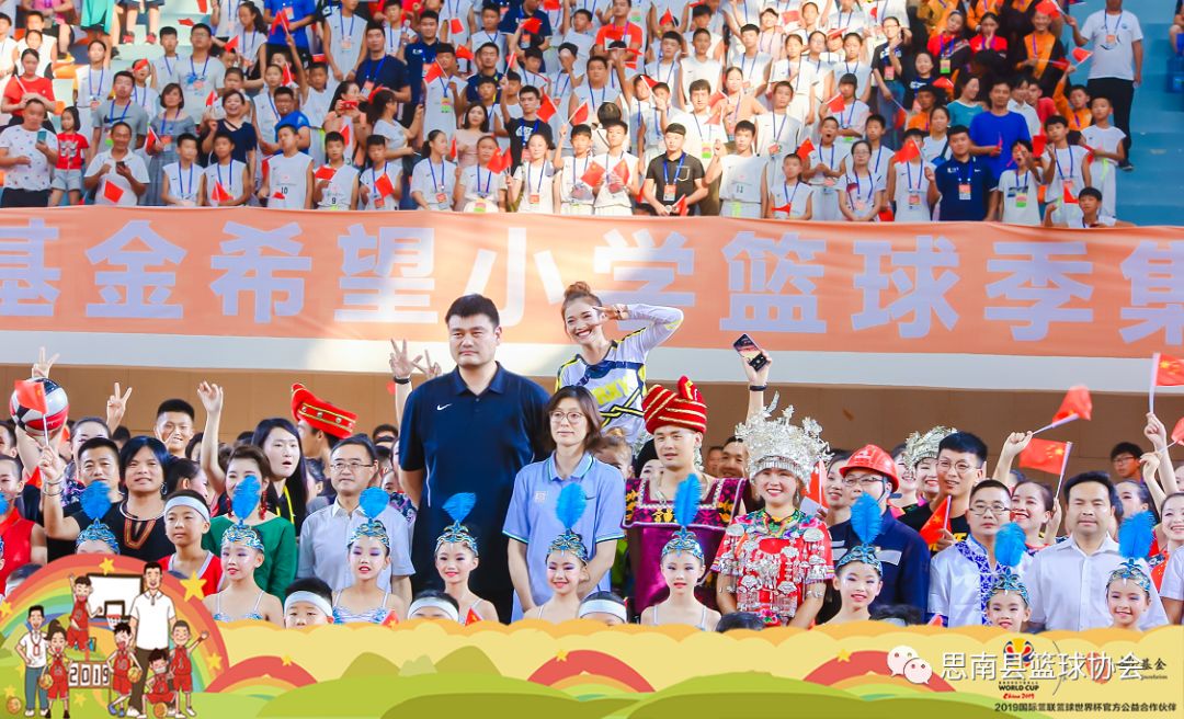 篮球老将如何通过瑜伽提升柔韧性_1